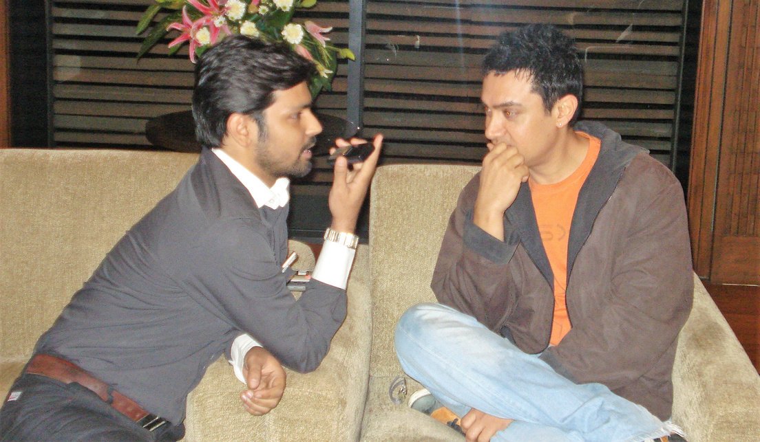 Vineet Sharma interviewing a celebrity